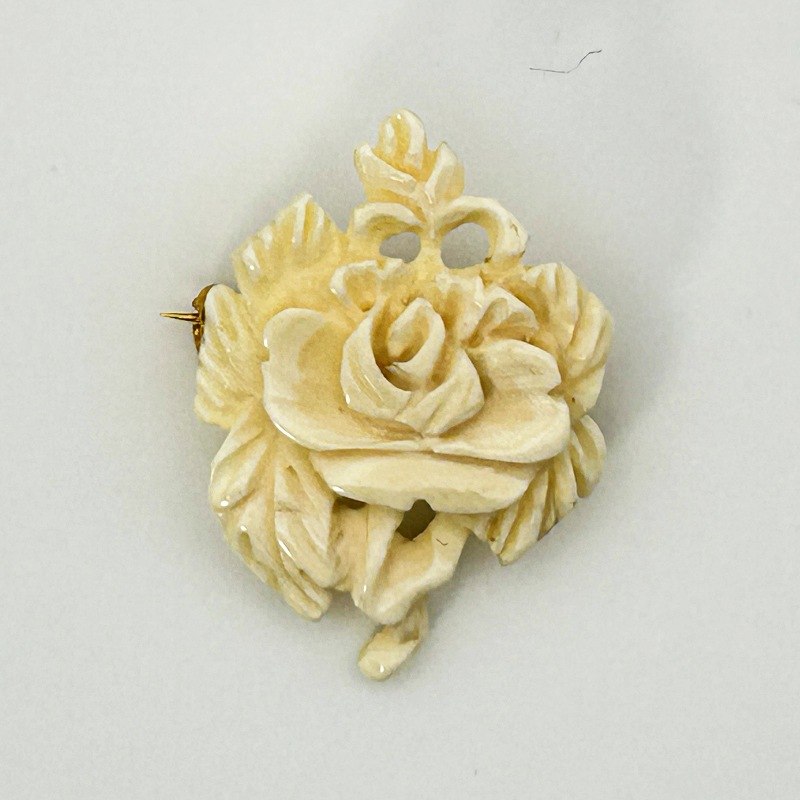 broche flor blanca hueso marfil 1